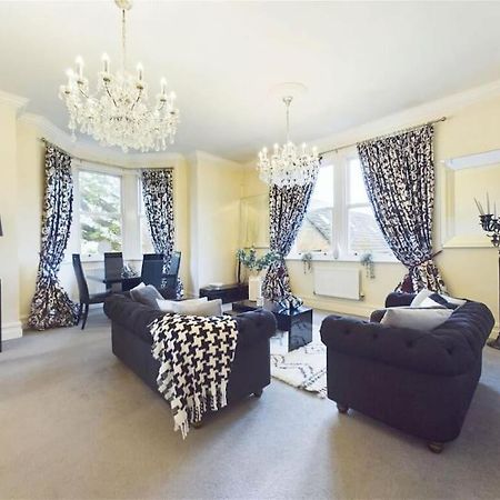 Upmarket Apartment In Ormskirk Exterior photo